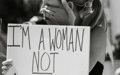 UNA NESSUNA E CENTOMILA LE DONNE DI PERIFERIA DI MICAELA RAMAZZOTTI
