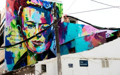 FRIDA, SI GUARIVA DIPINGENDO E SI AMMALAVA AMANDO